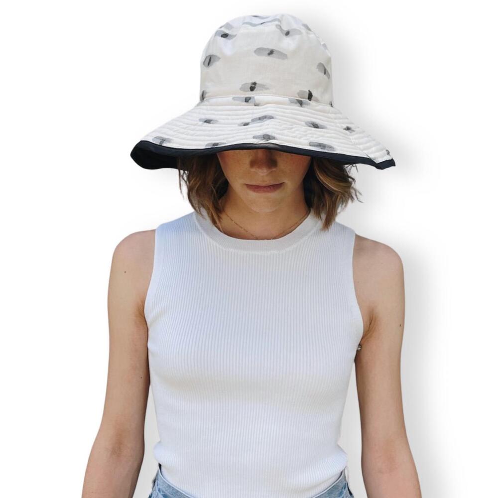NEW ROMUALDA reversible alga grande bucket hat in multi